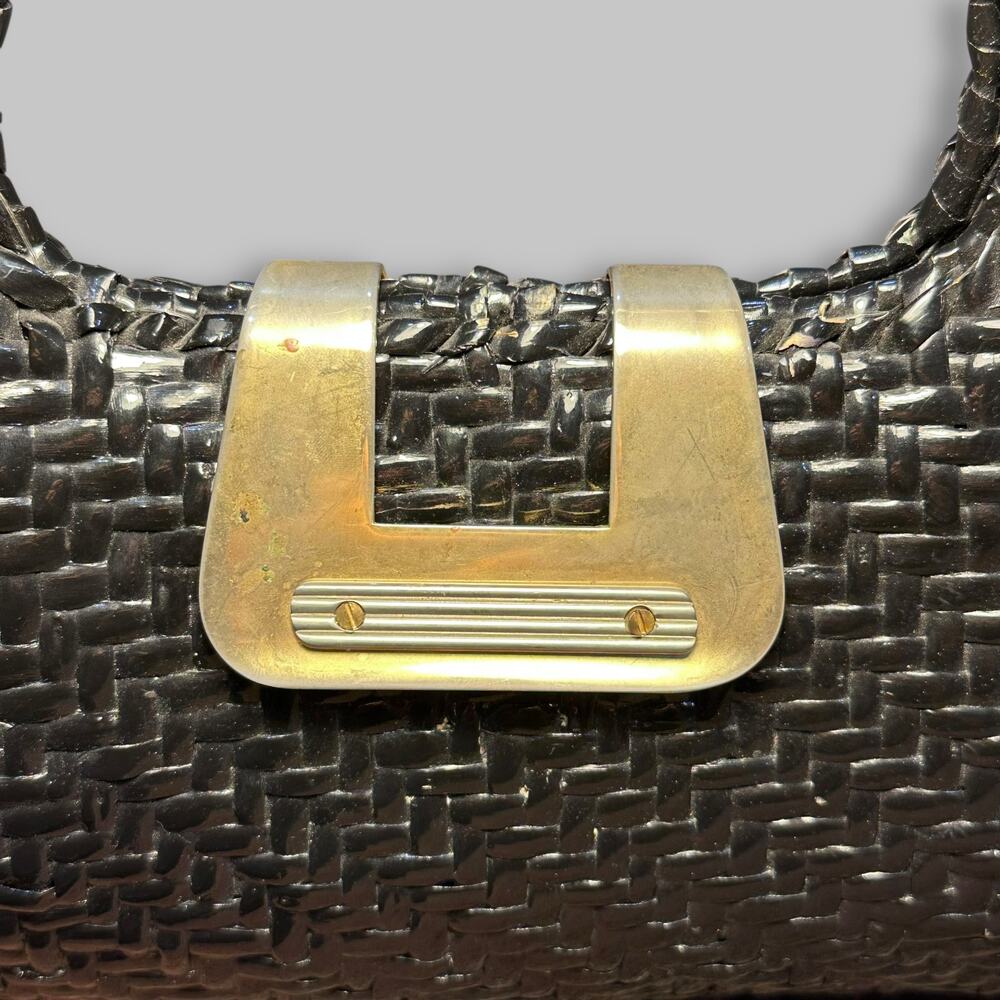 Vintage Elegance Black Woven Handbag with Gold-Tone Hardware - Picture 3 of 9